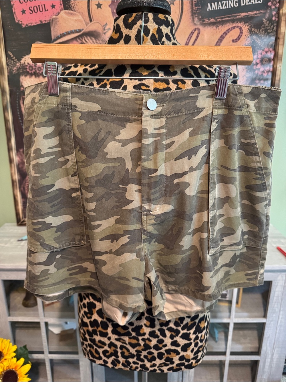 NWT Dear John Camo Utility Shorts - Olive Green  Sz XL